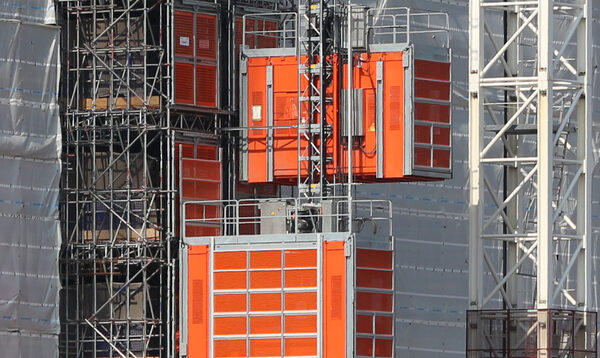 hoist contractor